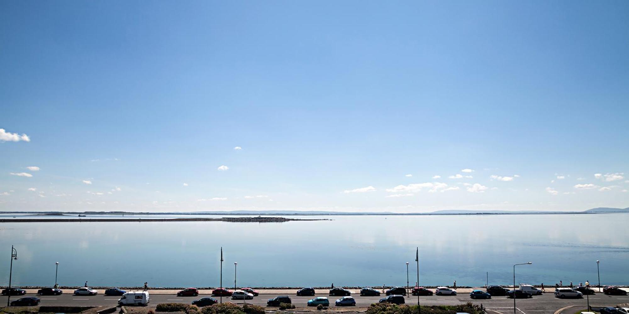 Shoreline Apartments غالواي المظهر الخارجي الصورة