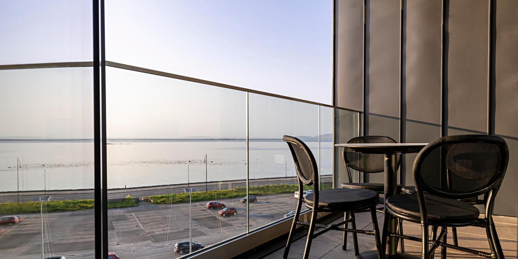 Shoreline Apartments غالواي المظهر الخارجي الصورة
