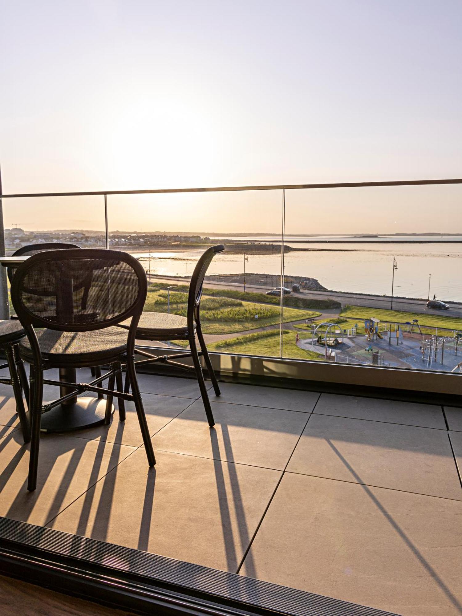 Shoreline Apartments غالواي المظهر الخارجي الصورة